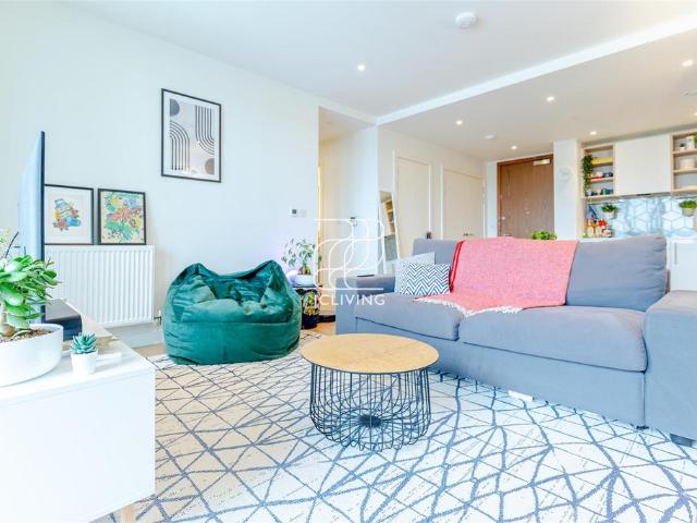 Apartment for rent in Alexandra Gate, Greater London