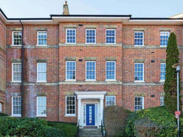 House for sale in Fulflood, Hampshire