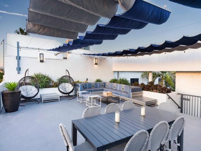 Apartment for rent in Sherman Oaks Neighborhood Council District, Canoga Park