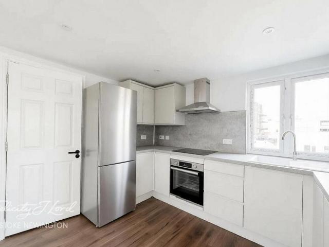 Apartment for rent in Upper Clapton, Greater London