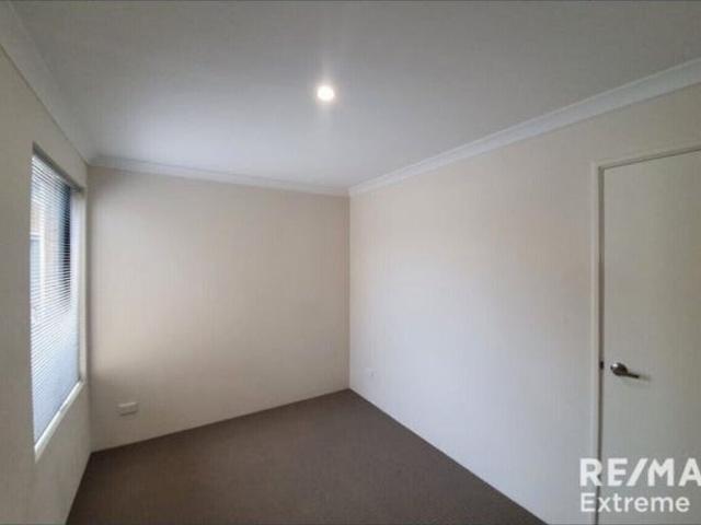 Room for rent in Alkimos, Western Australia