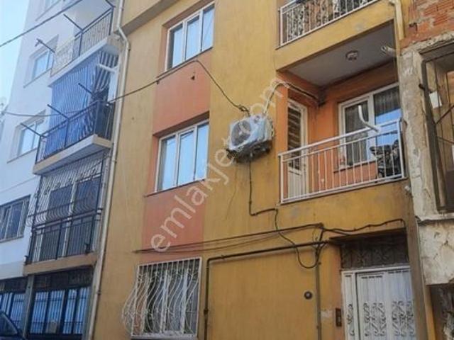 Karabağlar, İzmir içerisinde satılık Bina