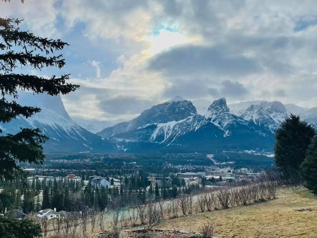 House for rent in Canmore, Alberta