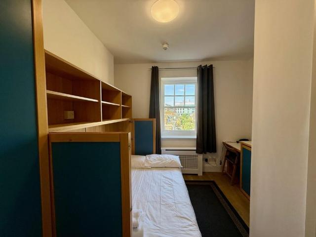 Apartment for rent in London Borough of Hammersmith and Fulham, Greater London