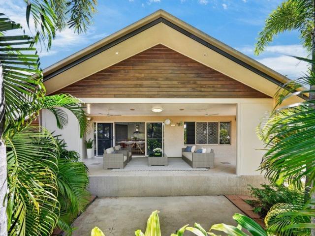 House for sale in Bushland Beach, Townsville City