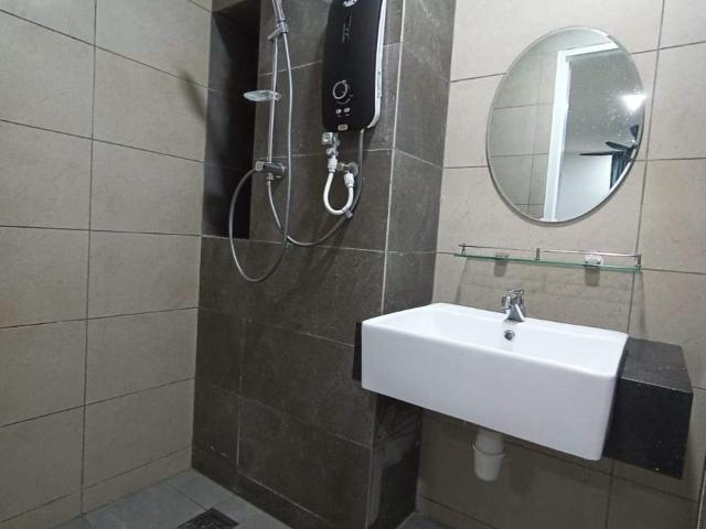 Room for rent in Petaling, Damansara Damai