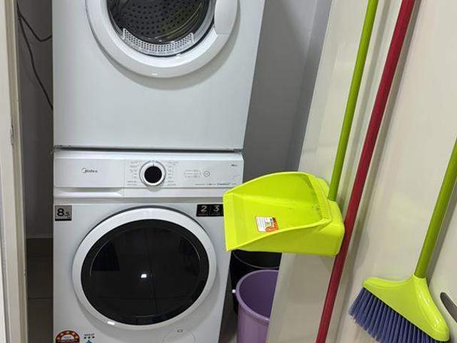 Room for rent in Petaling, Alam Impian