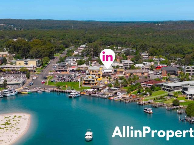 Retail for rent in Huskisson, New South Wales