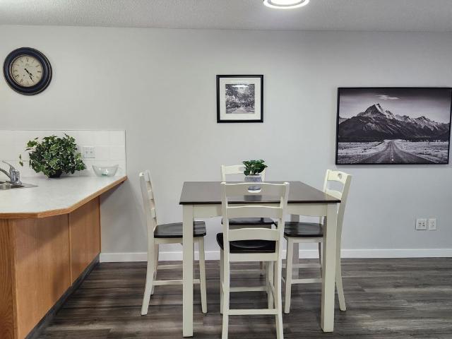 Apartment for rent in Devonshire, Alberta