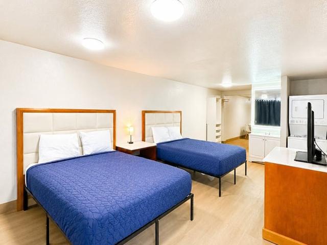 Room for rent in Four Corners, Florida
