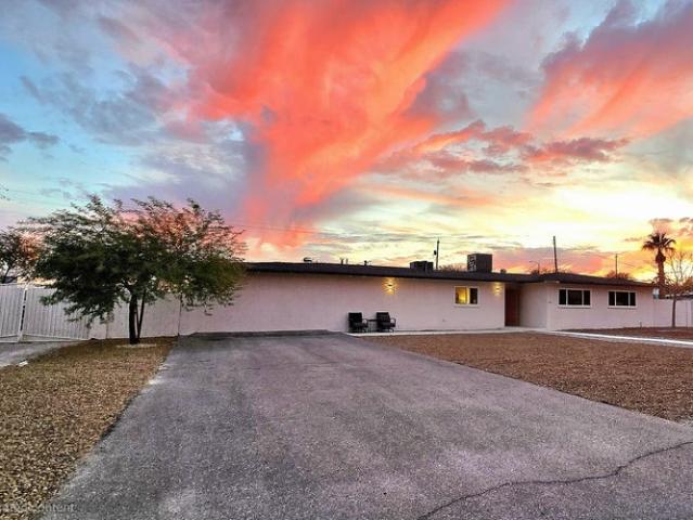 Room for rent in Bonanza Village, Las Vegas