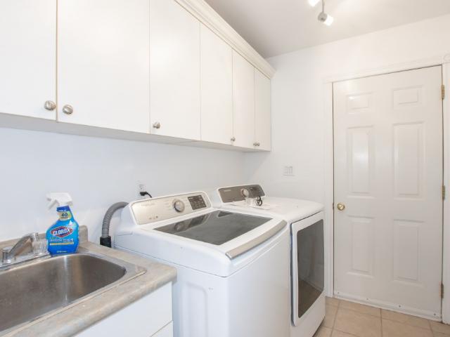 Room for rent in Thorold