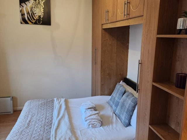 Studio for rent in Brompton, Greater London