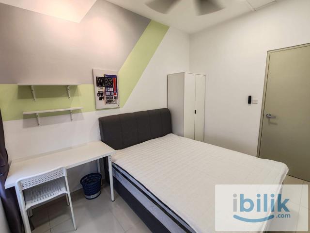 Room for rent in Petaling, Alam Impian