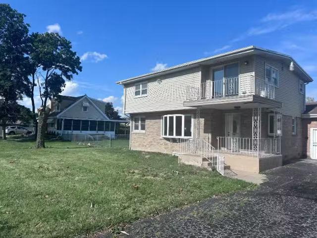 House for rent in Bedford Park