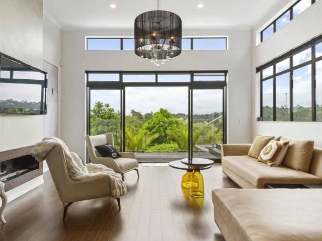 House for rent in Paremoremo