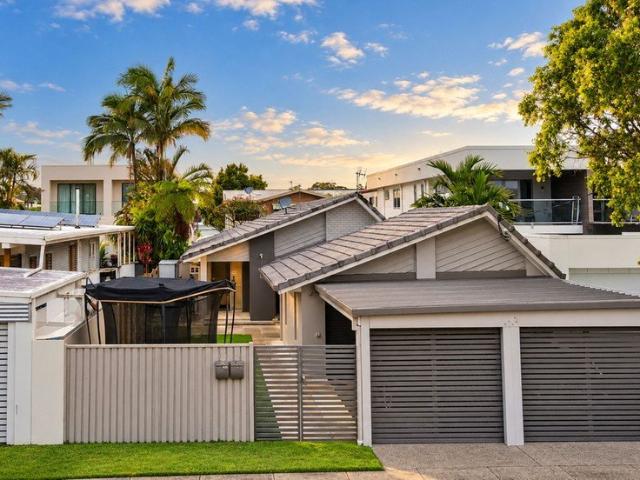 Duplex for sale in Palm Beach, Gold Coast City