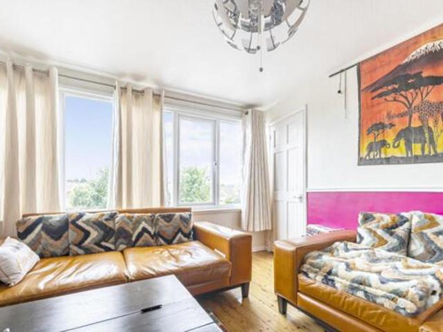House for sale in Oad Street, Kent