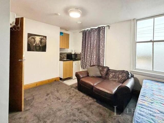 House for rent in The Flatts, Darlaston