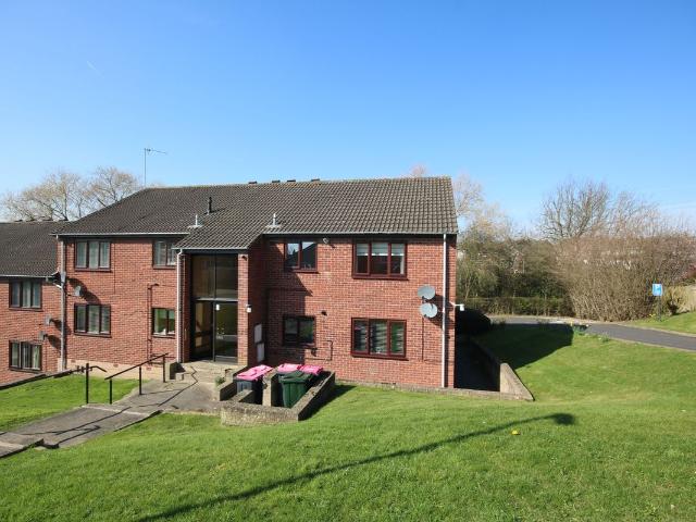 Apartment for rent in Aston cum Aughton, Aston