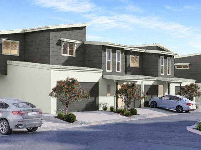 Townhouse for sale in Kings Creek, Queensland