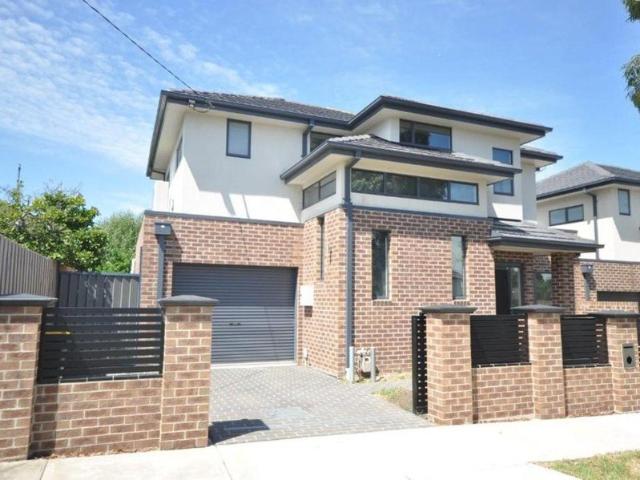 Townhouse for sale in Camerons Creek, Victoria