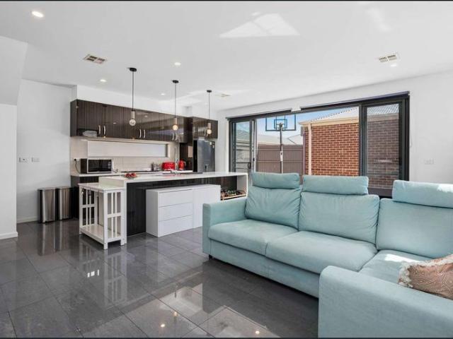 Townhouse for rent in Camerons Creek, Victoria