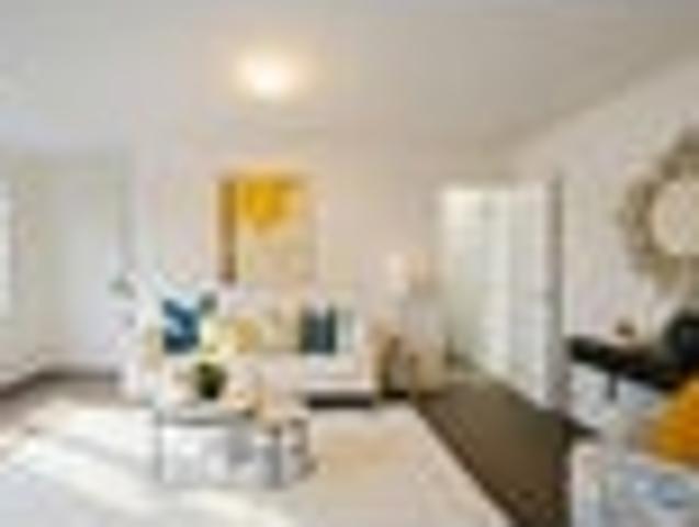 House for sale in Henderson-Massey, Rapanui
