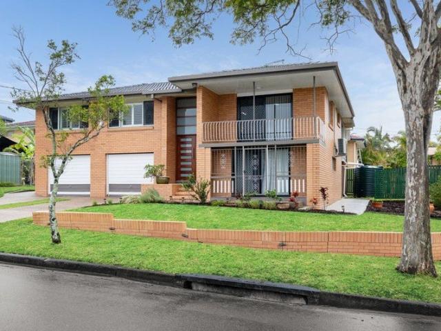 House for sale in Mansfield, Greater Brisbane