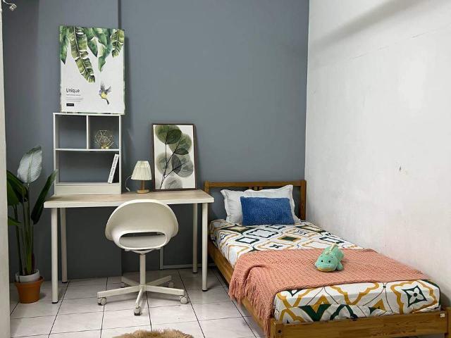 Room for rent in Kajang Plaza, Majlis Perbandaran Kajang