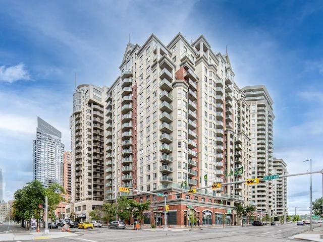 Condo for rent in Downtown West End, Calgary