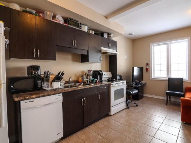 Room for rent in Niagara, Ontario