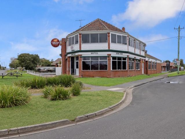 Townhouse for sale in Allansford, Victoria