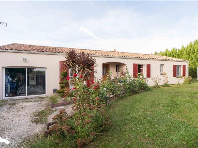 Maison vente à Allas-bocage
