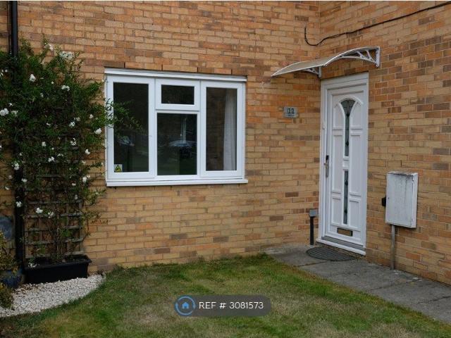 Apartment for rent in Bewbush, Crawley