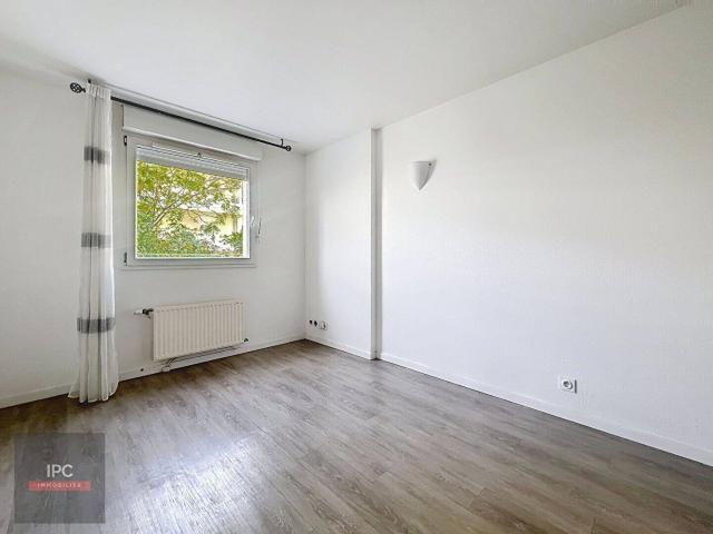 Studio location à Clichy, Hauts-de-Seine