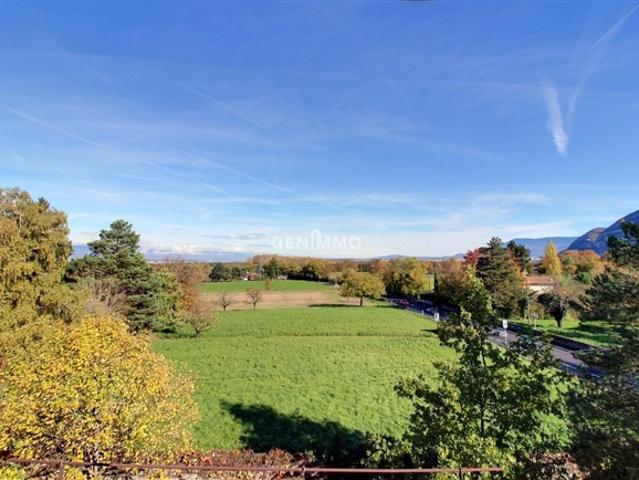 Attikawohnung kaufen in Bardonnex