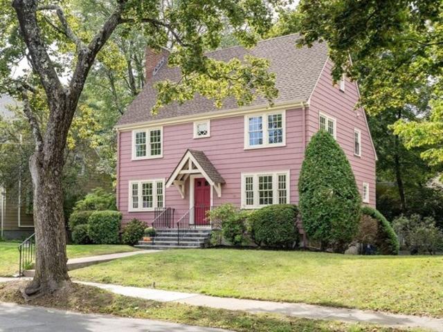 House for sale in Waban, Newton