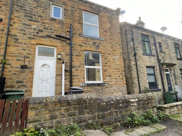 House for rent in Birkenshaw, West Yorkshire