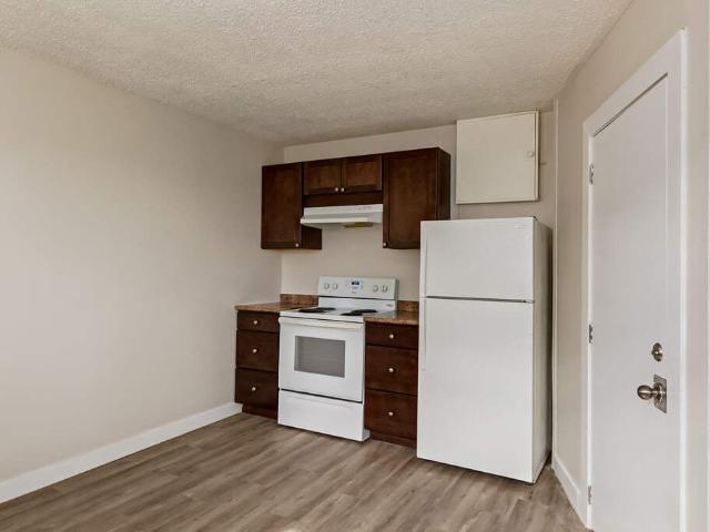 Apartment for rent in Wedgewood, Alberta