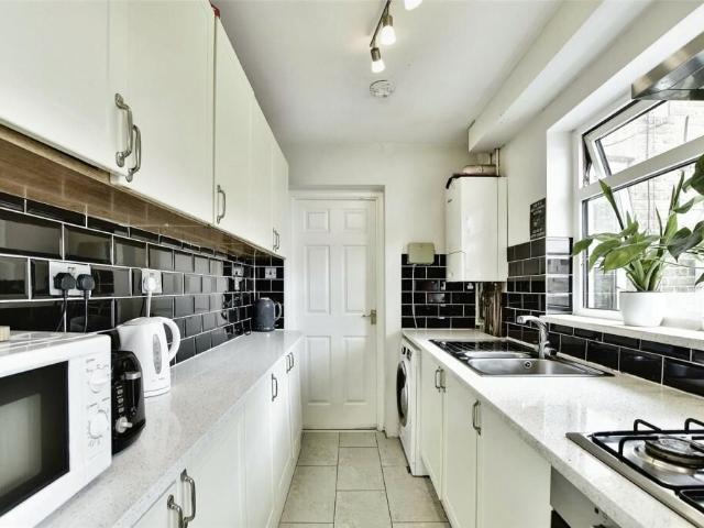 Room for rent in Vinters Park, Midway