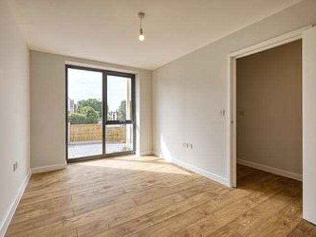 Apartment for rent in Westwood, Acol
