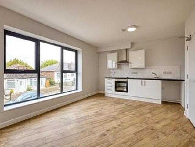 Apartment for rent in Westwood, Acol