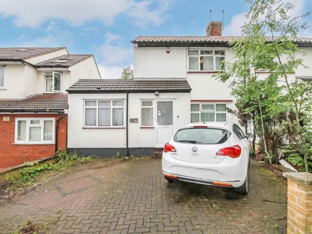 House for rent in London Borough of Ealing, Greenford