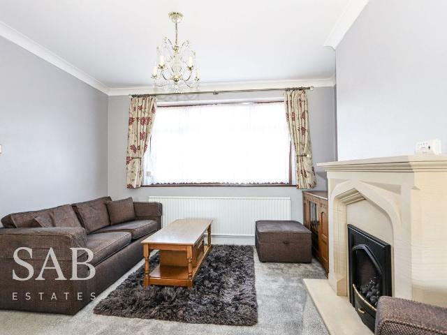 House for rent in London Borough of Ealing, Greenford