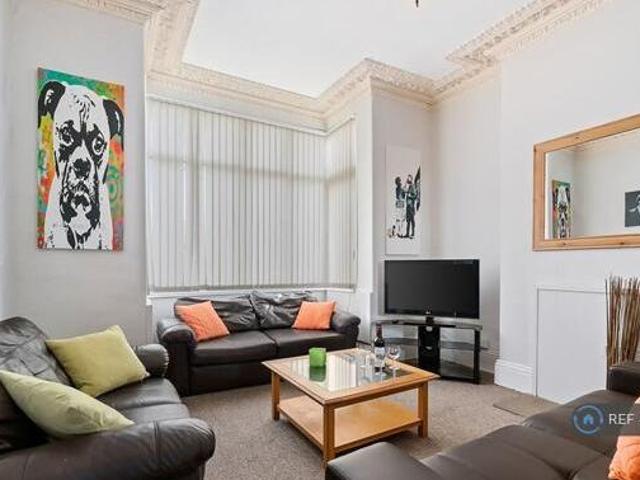 House for rent in Follaton, Strode