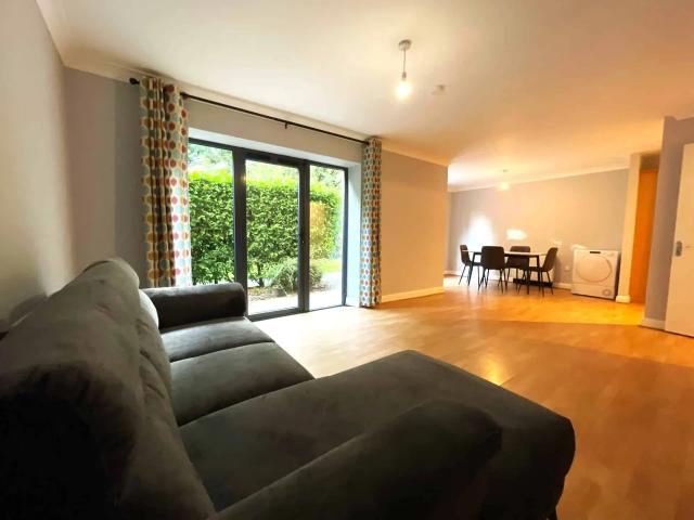 Apartment to rent in Allendale Square, Ongar