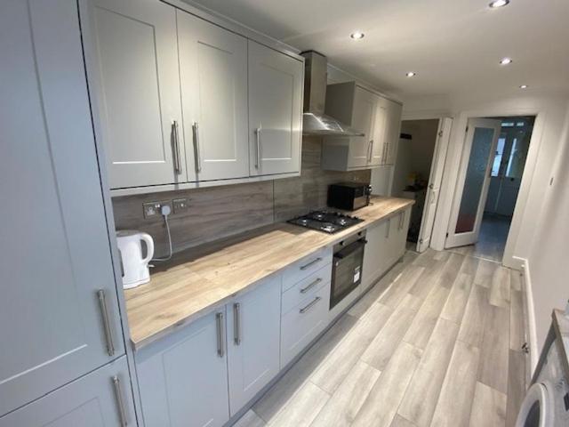 House for rent in Falcon Lodge, Wales
