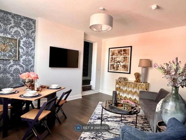 Apartment for rent in Allerton, Calderstones