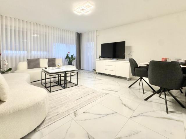 Wohnung kaufen in Böttstein, Aargau